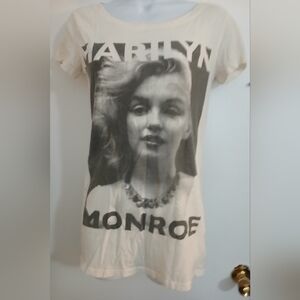 Pre-loved Women / Teens Cream Graphic Marilyn Monroe T-Shirt